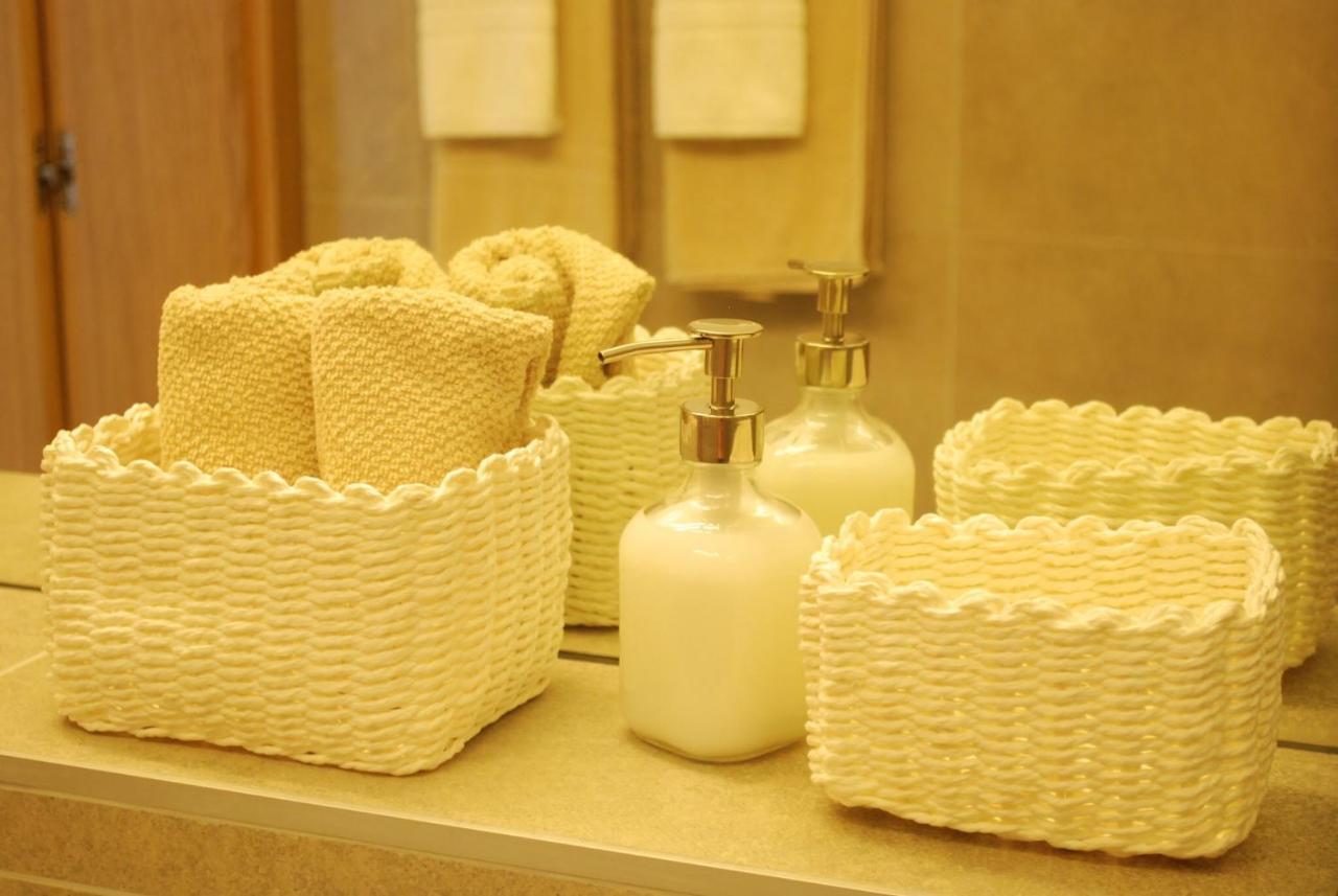 Stylish Studios Apartment In The City Center With Air Conditioning Budapest Exteriör bild